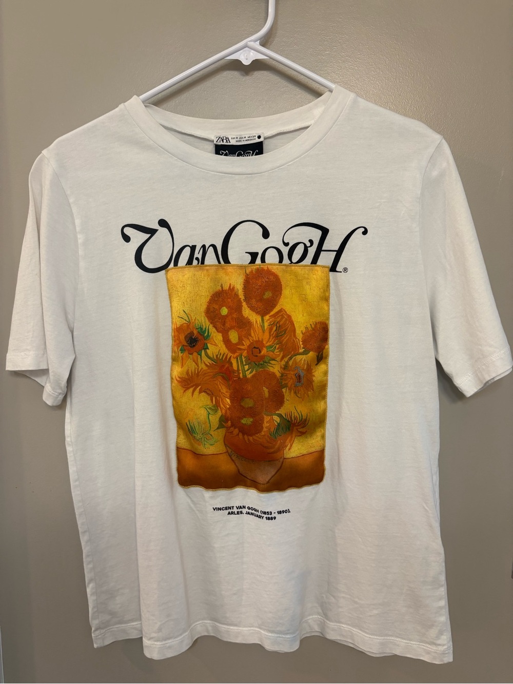Zara Women's White Graphic Tee with Sunflowers Print